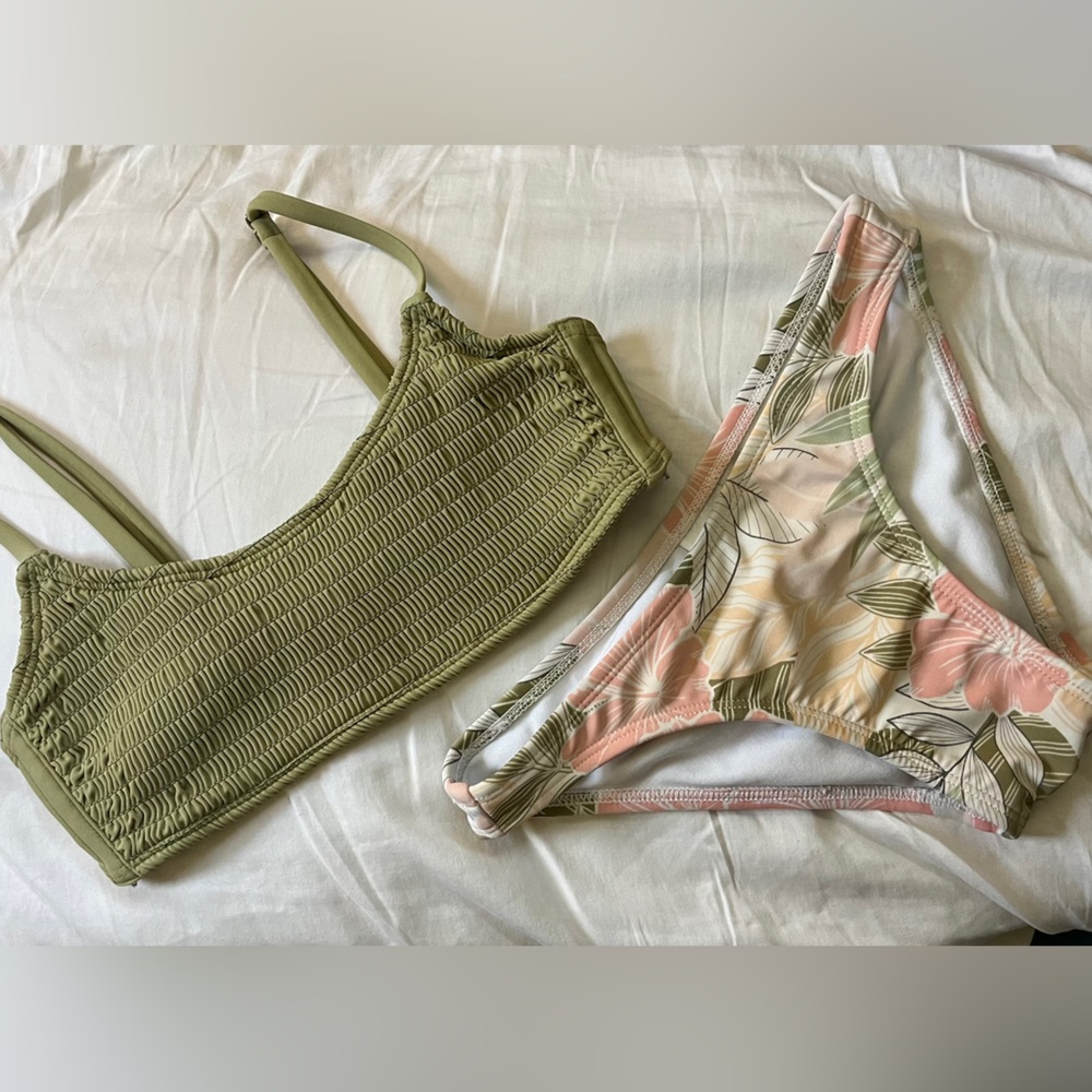 Girls swim suit